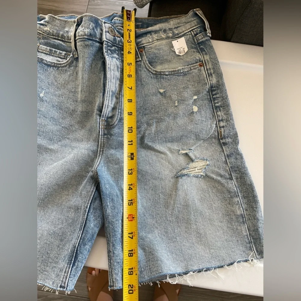Old Navy| Sky High Short in Extra High Rise, Size 8•••Bermuda Style, NWT jorts